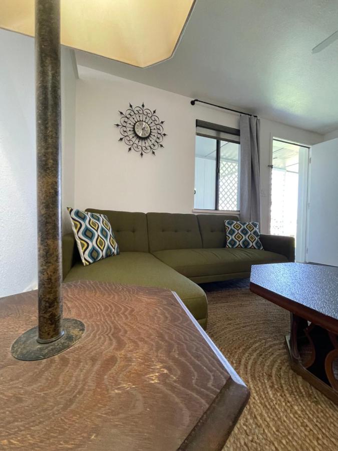 The Aztec Motel & Creative Space Seligman Εξωτερικό φωτογραφία